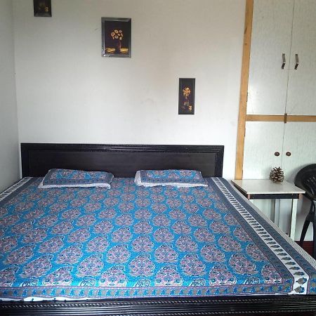 אלמורה Evergreen Home Stay מראה חיצוני תמונה