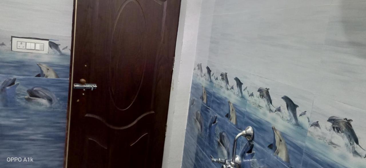 אלמורה Evergreen Home Stay מראה חיצוני תמונה